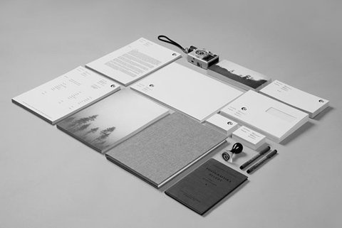 6525a2a19a6a857cfe68c5ba571d98f2.jpg (578xc3x97386) #white #black #photography #identity #envelope #stationery