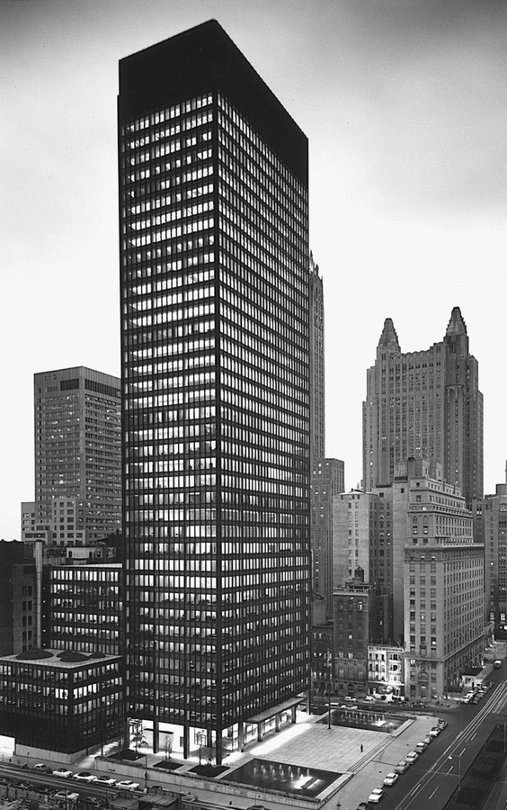 Seagram Building by Mies van der Rohe #arch #mies