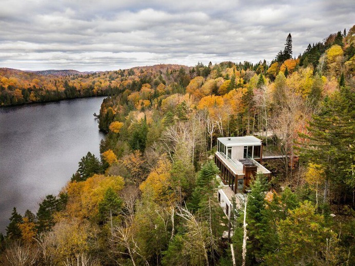 Residence Dans l'Escarpement / YH2 Architecture