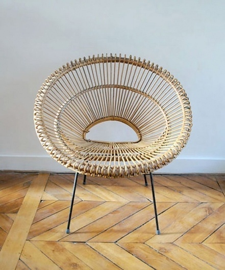 Art Design People - blog.arcademi.com #colonel #chair #mon