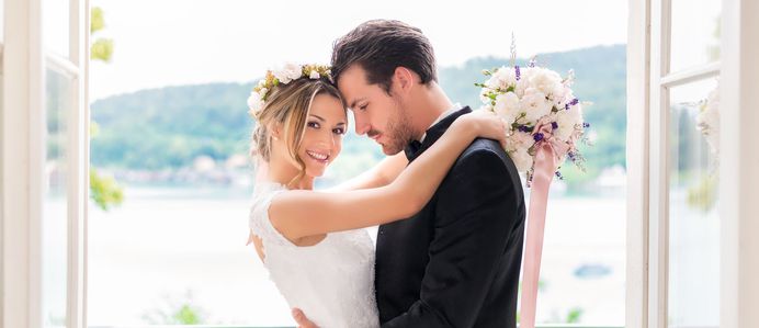 Wedding images are the main guardians of your memories of the happiest day. That’s why it’s so important to choose a good photographer! But even more important is to keep the most emotional and happy moments. We offer the best photo ideas that should be in every wedding album!