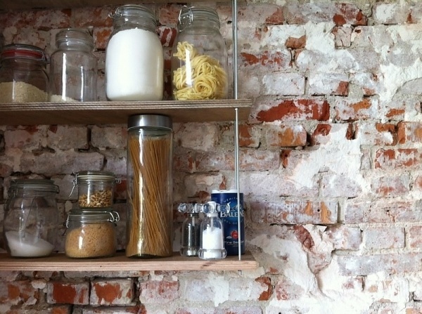 555654_475891712439360_1955556578_n.jpg (800×597) #brick #red #kitchen #wall #naked