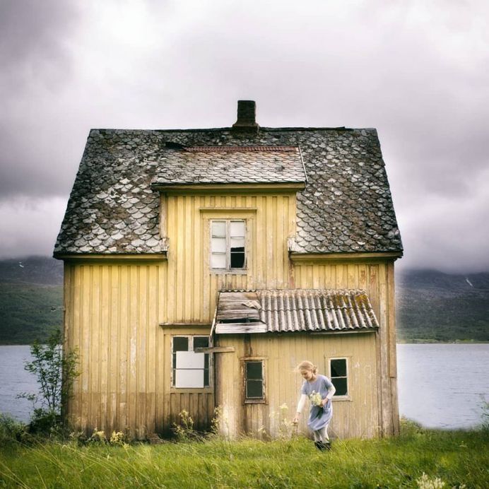 Britt Marie Bye Captures Abandoned Houses In The Arctic