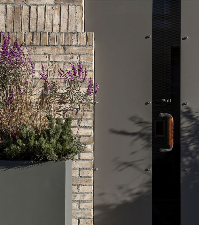 Cozy Contemporary Studios by Grzywinski and Pons - #decor, #interior, #homedecor,