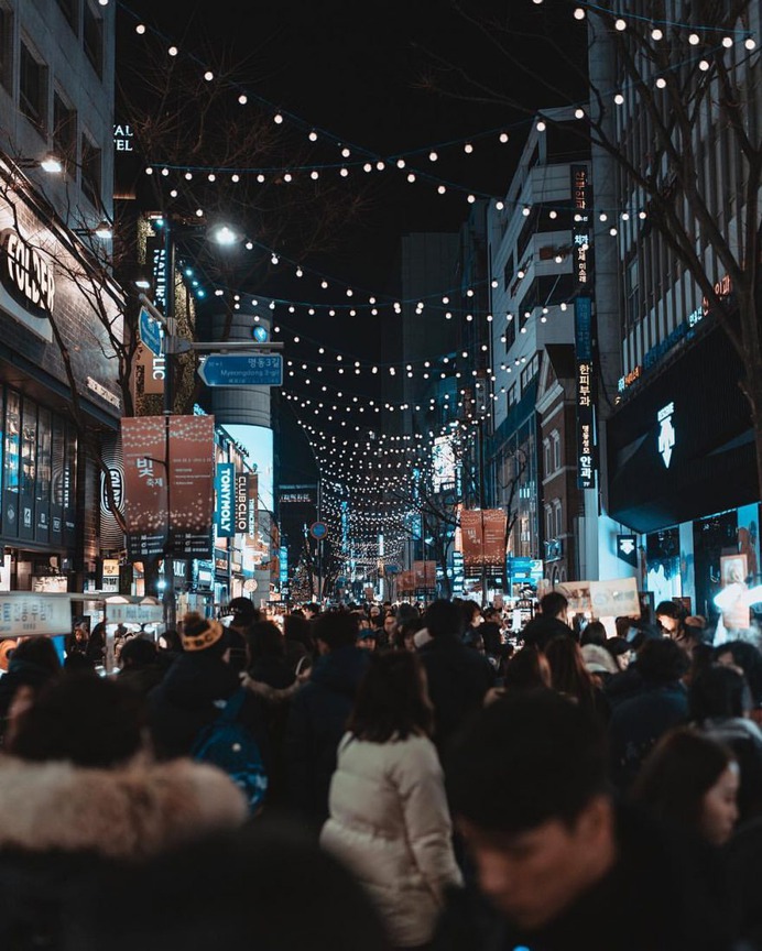 Majestic Street Photography in Seoul by Hojae Jung