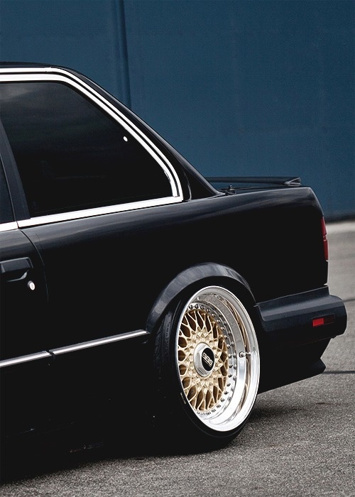 M I N U T E #bbs #photography #car
