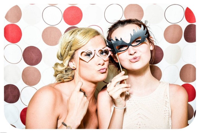 Do you know so little or very much about planning a hen night filled with fun activities? Regardless, our step by step guide can help!