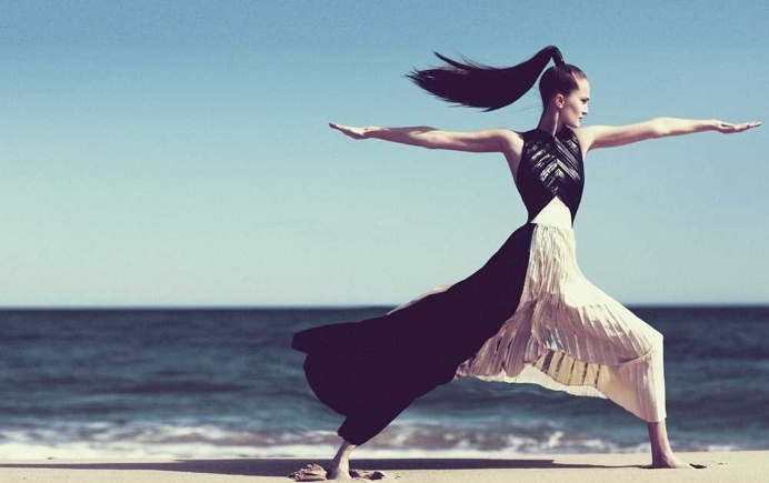Dramatic Fashion Photography by Oliver Stalmans