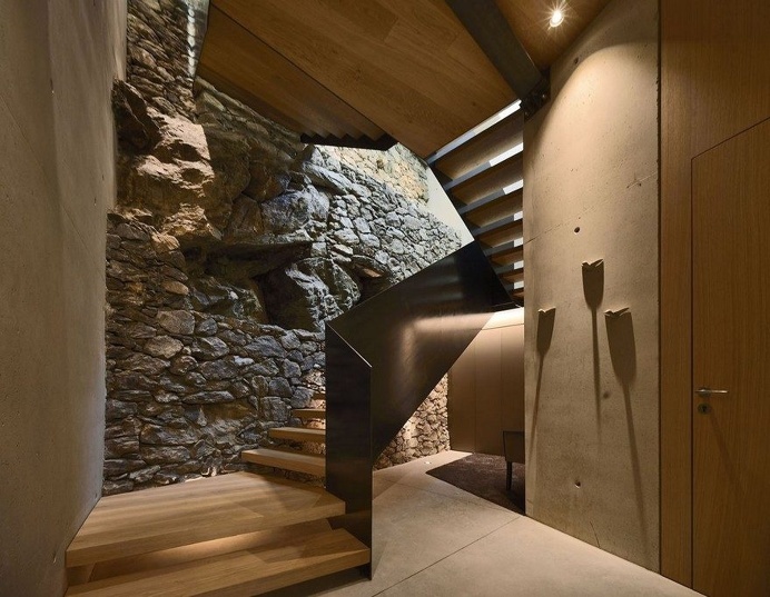 Creative Extension to a Traditional South-Tyrolean Farmhouse 5