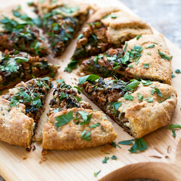 Yummy Supper: SPINACH GALETTE WITH WILD MUSHROOMS #food