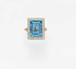 Aquamarin-Diamant-Ring