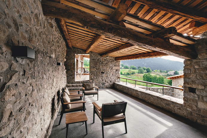 Refurbishment in la Cerdanya Dom Arquitectura - www.homeworlddesign. com (5) #interior #spain #design #architecture #renovation
