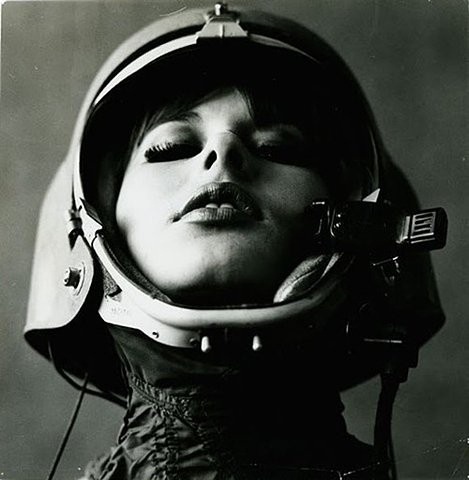 Interesting Photos / de96087d15d4fe3ff3656439737793a0fa565165_m.jpg (469×480) #portrait #photo