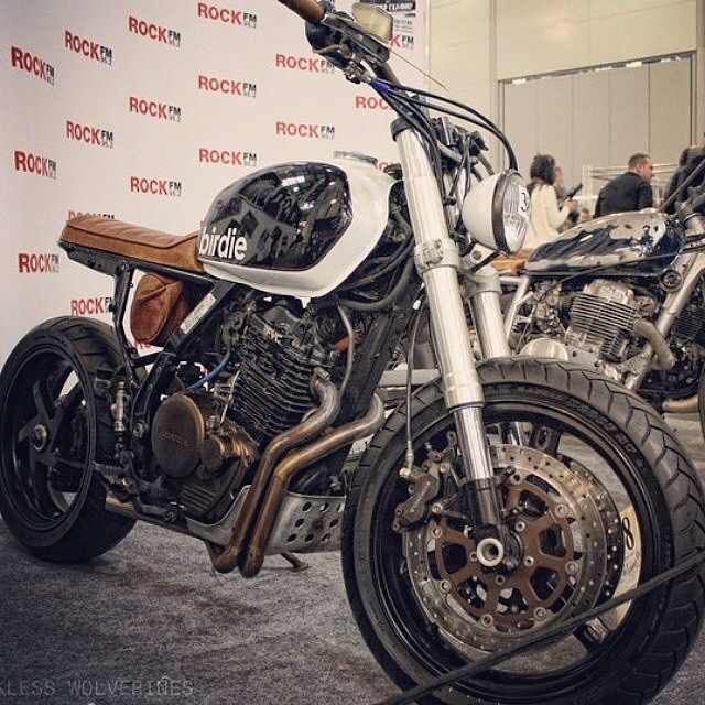 @reckless_wolverines Honda NX650 "birdie" by MotoMasterskaya #brat #bratstyle #Honda #NX650 #caferacer #caferacerxx #croig #moto