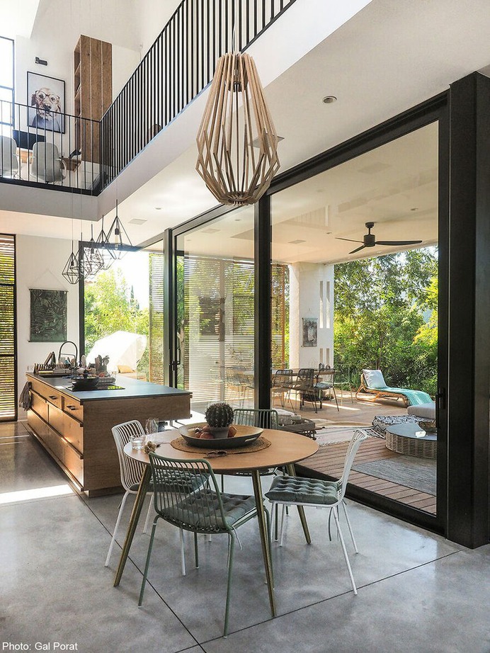 dining room / ET Eicholz Antebi Arch