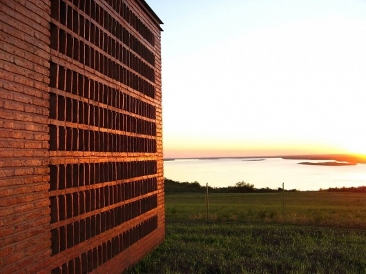 Architecture Photography: Diamante House / Marsino Arquitectos Asociados Diamante House / Marsino Arquitectos Asociados – ArchDaily #bricks #architecture