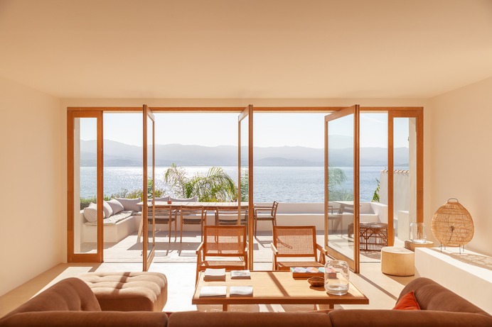 8 Design Solutions Creating Comfortable Interiors,© Thibaut Dini