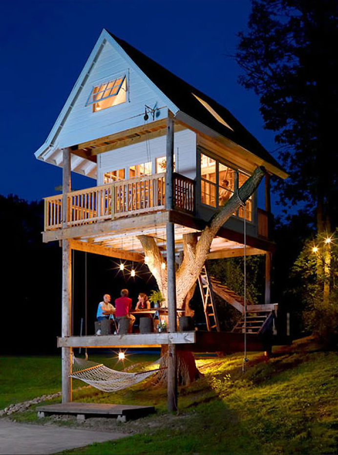 Tom's Treehouse In Wisconsin, Usa #treehouse