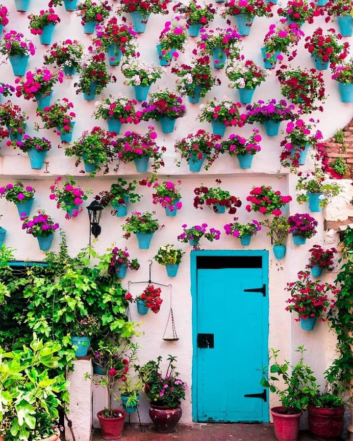 Creative and Colorful Street Photography by Miguel Ángel