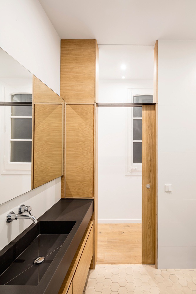 Alan's Apartment Renovation / Adrián Elizalde Architecture