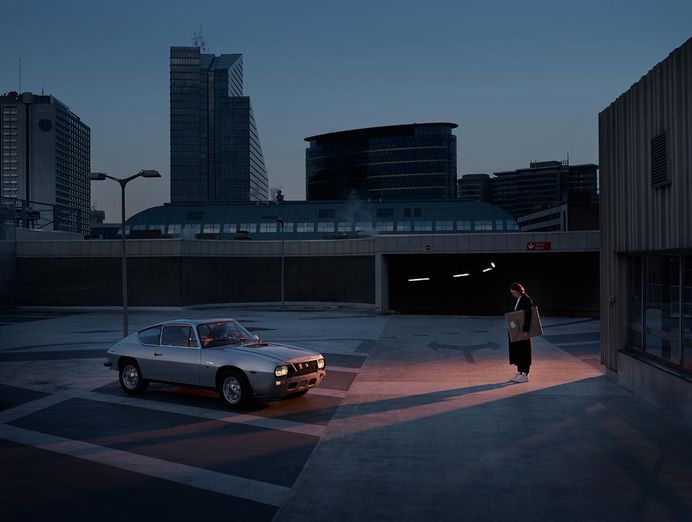 Cinematic and Atmospheric Street Photography by Geert De Taeye