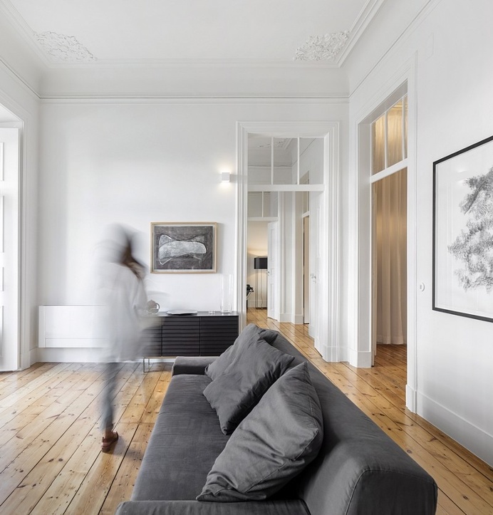 Nana Apartment in Lisbon / rar.studio