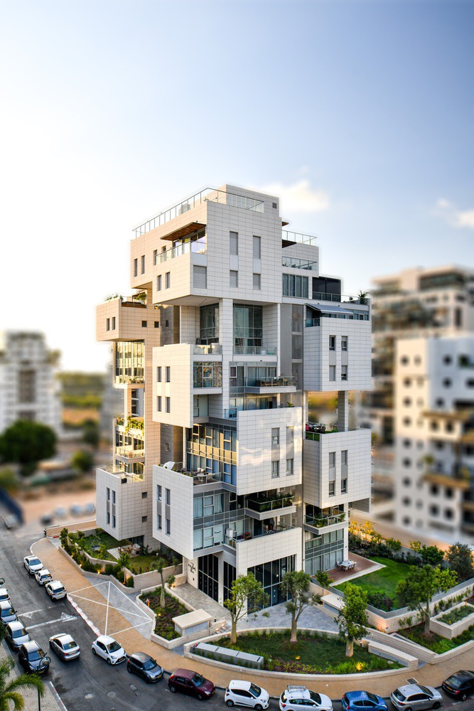 Z-5 Design Building / Amir Mann-Ami Shinar Architects