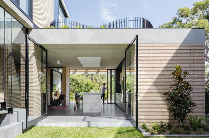 Balmoral House in Mosman, Sydney / CHROFI