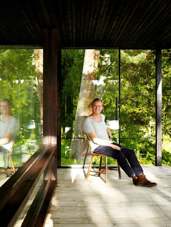 Lundnas House Combine Contemporary Aesthetics with Local Architectural Traditions