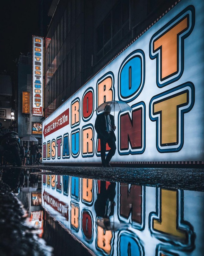 Jun Yamamoto Captures The Magic of Japan Streets at Night