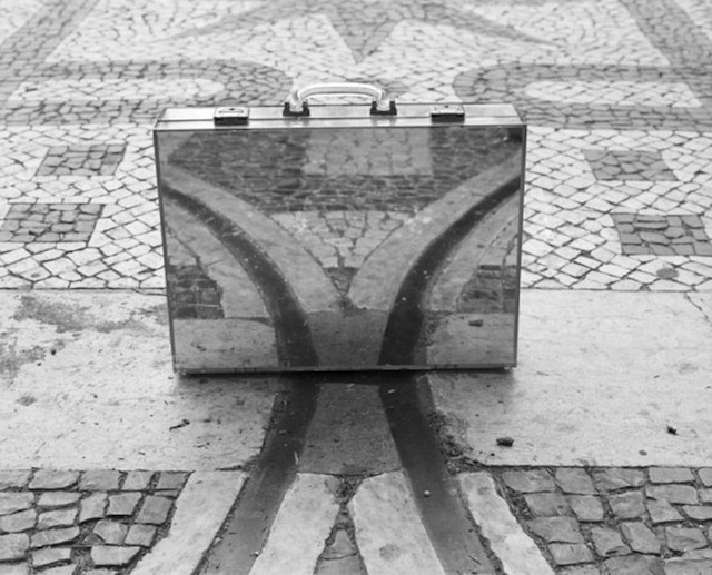 RuiCalcadaBastos6 #mirror #suitcase