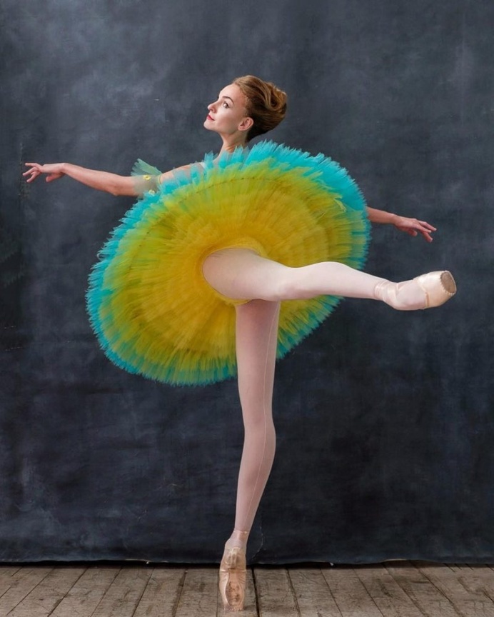 Backstage Photography of Russian Classical Ballet by Darian Volkova
