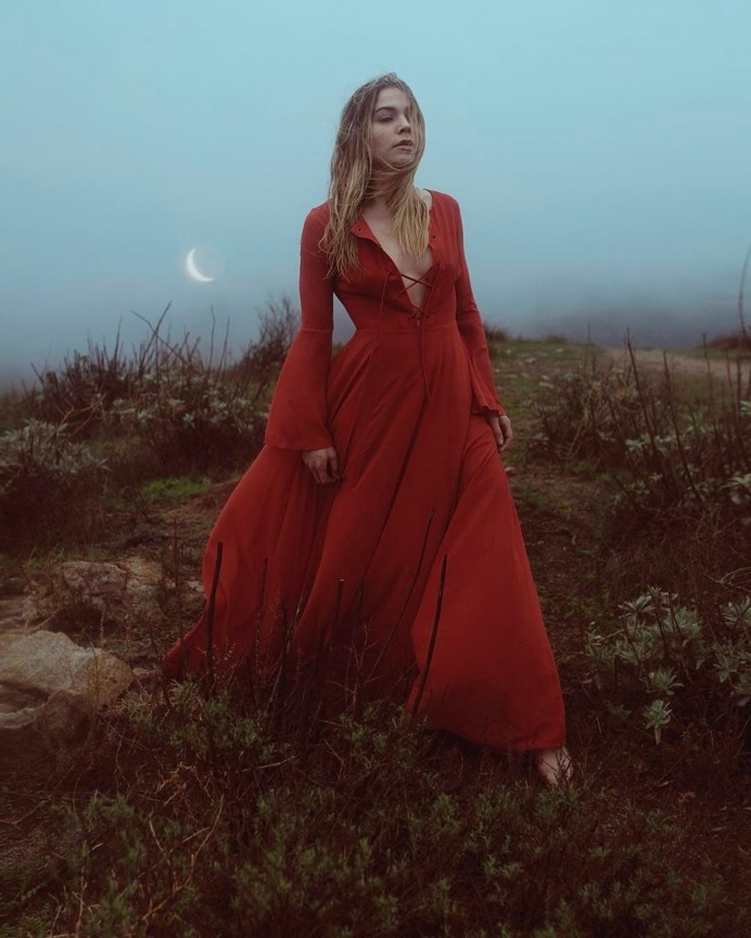 Dreamlike and Conceptual Portrait Photography by Alex Stoddard
