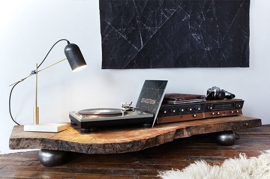 Artvvork. #lamp #camera #design #stereo #player #record #wood #sound #table