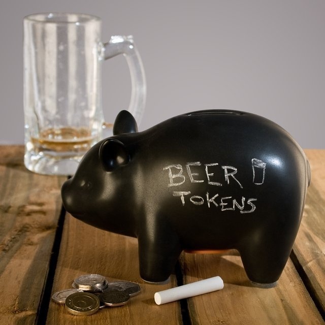 CapitaLIST Pig Chalkboard Piggy Bank #tech #flow #gadget #gift #ideas #cool