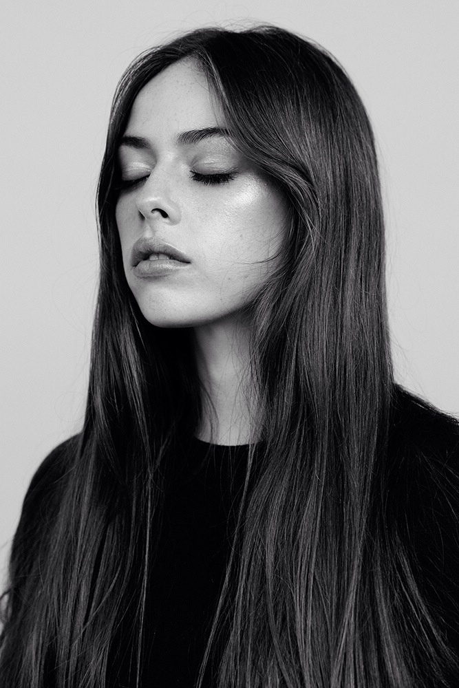 Charlotte Jane for Acclaim Mag