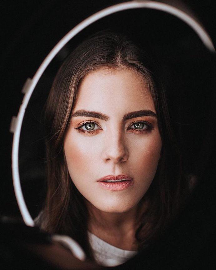Mind-Blowing Fashion and Street Style Photography by Javier Sulbaran