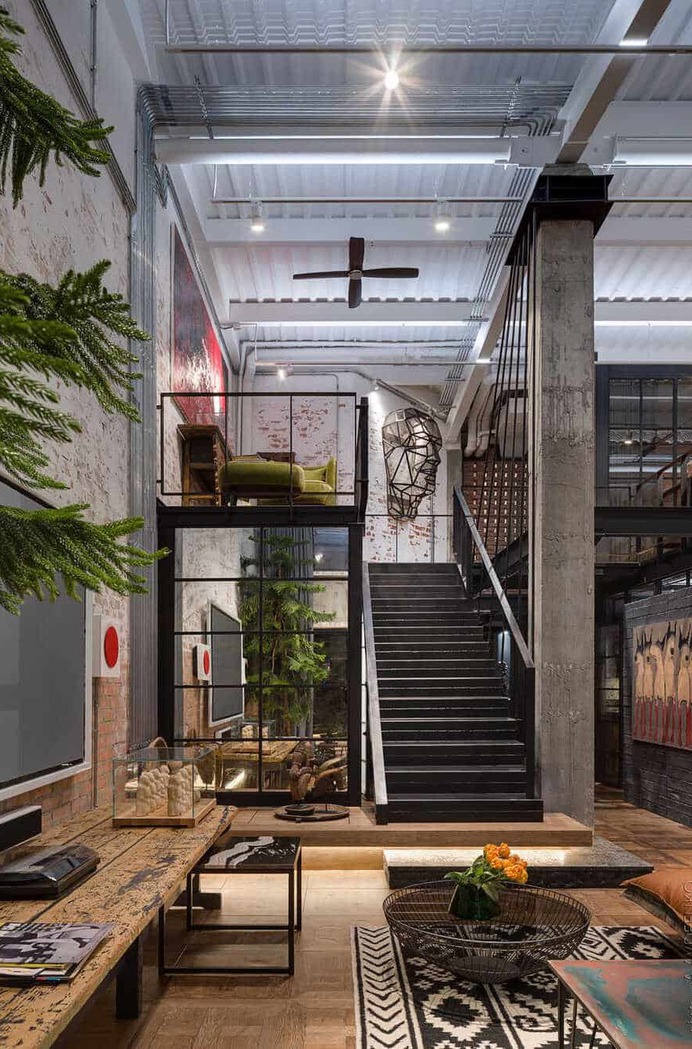 HayLoft, Kiev / Loft Buro