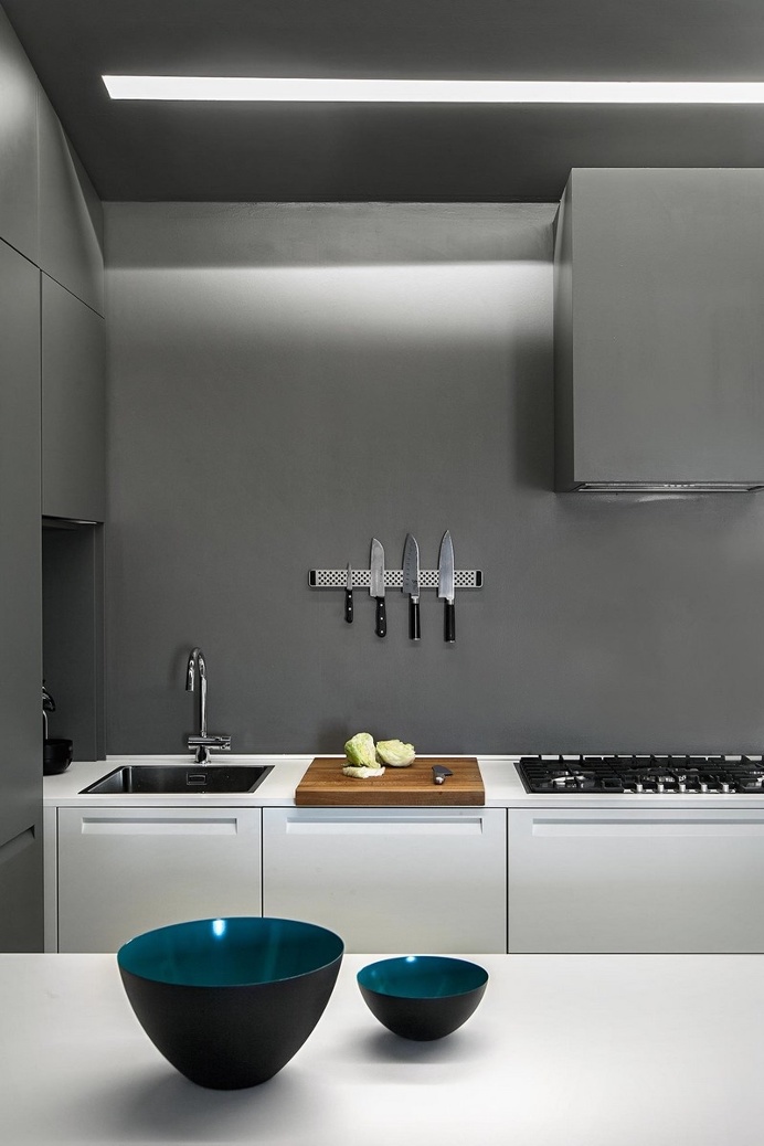Lodge Apartment in Brescia, Italy / Flussocreativo
