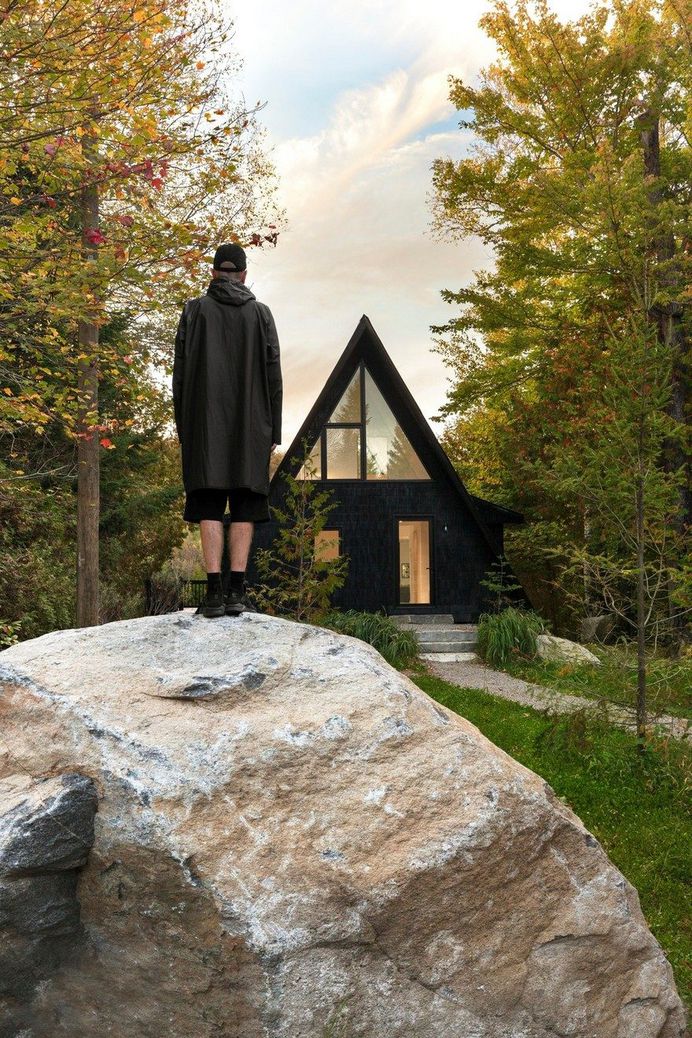 A-Frame Cottage by Jean Verville Architecte