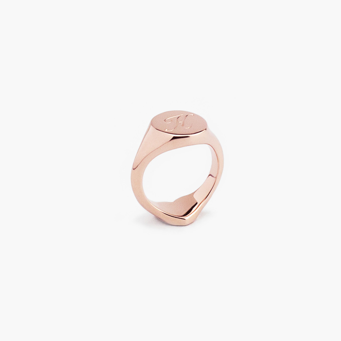 #signetring #signet #secretsignet #smithgrey #gold # pink #gold #mirror #plant