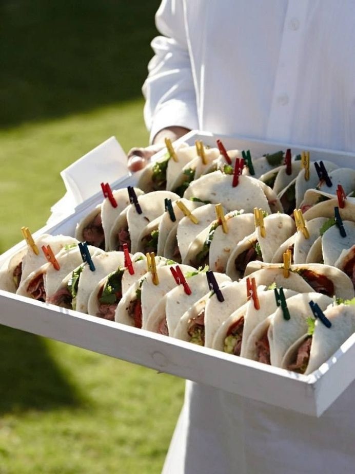 food presentation concept tortillia's met pastrami? en rucola appel #presentation #food #birthday #concept #party