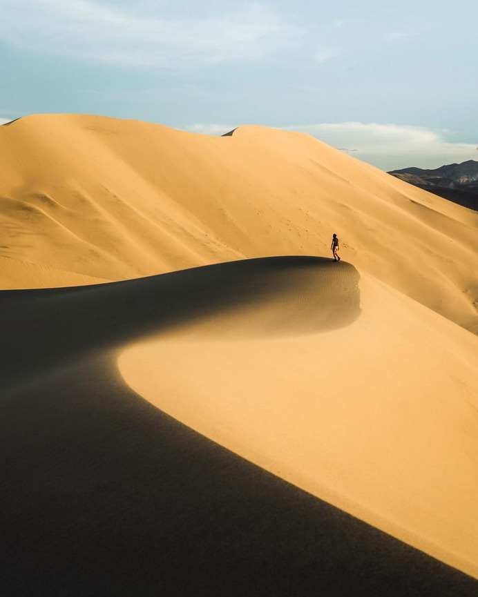 Minimalist Travel and Landscape Photography by Elliot Simpson