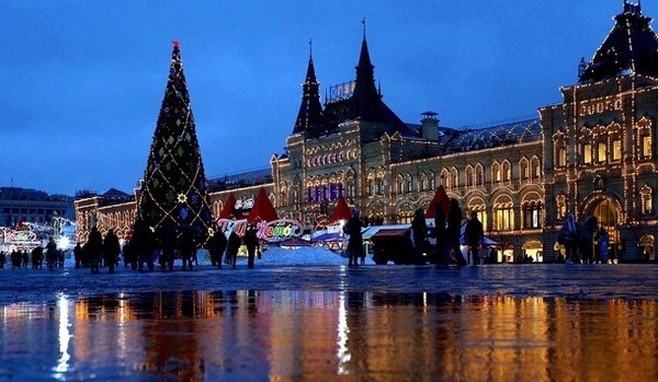 9 Christmas tree on Red Square in Moscow #christmas #trees #art #tree