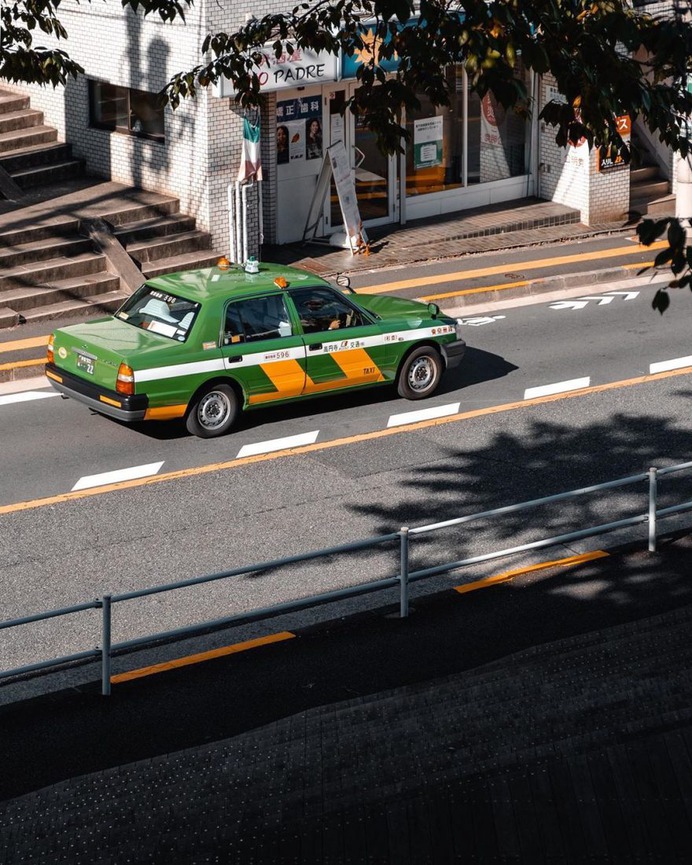 Striking Street Photography in Tokyo by Ben Richards