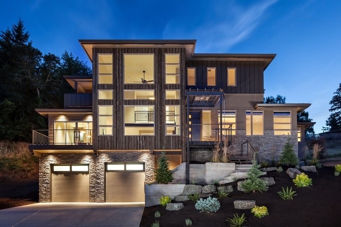 Luxurious Multi-Level House With Elevator and Custom Dog Wash Room #level #architecture #multi #luxury