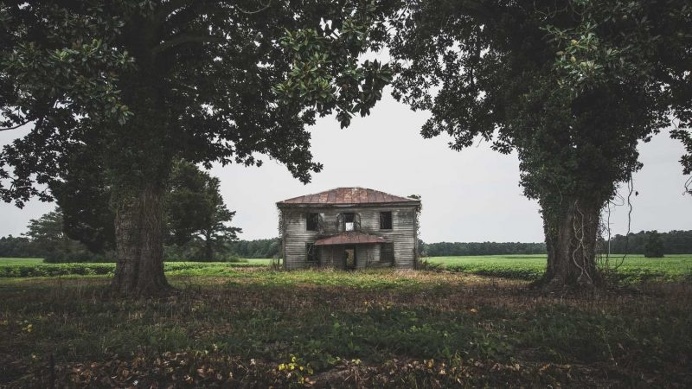 Gorgeous Abandoned Buildings Photography by Jamie Betts