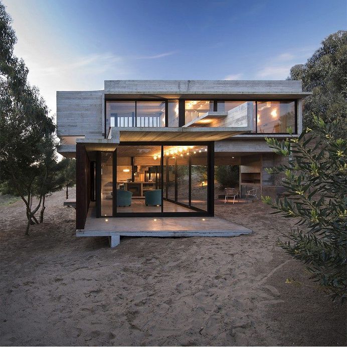 Concrete Weekend Retreat in Buenos Aires, Argentina 17