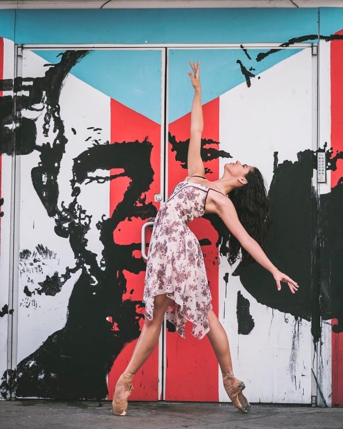 Coming Home: Omar Z. Robles Captures Ballet Dancers in the Streets of Puerto Rico