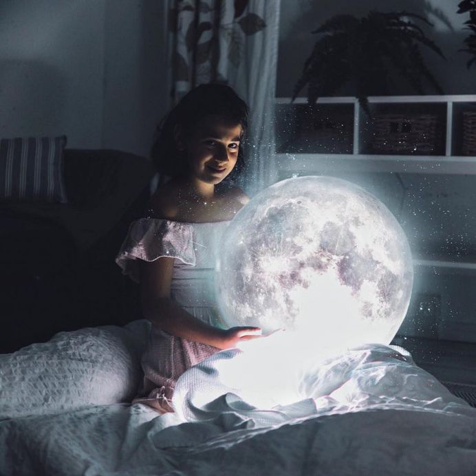 Surreal Portrait Photo-Manipulation by Instagram Star Annegien Schilling
